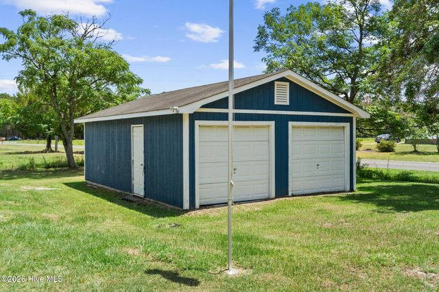 296 Middle River Road NE, Supply, NC 28462