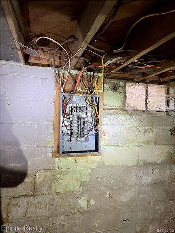 2514 Trumbull Avenue, Flint, MI 48504