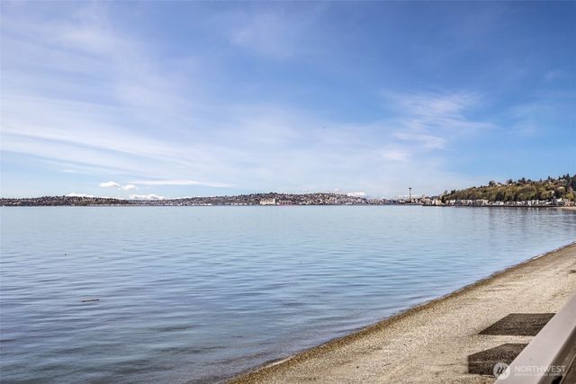 3015 Alki Avenue SW, Seattle, WA 98116