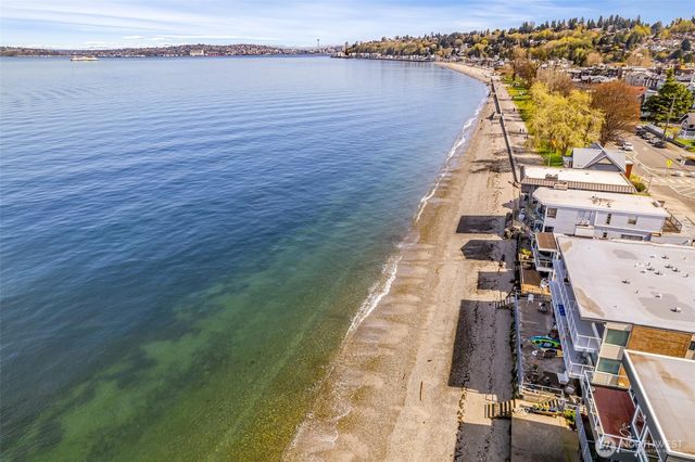 3015 Alki Avenue SW, Seattle, WA 98116