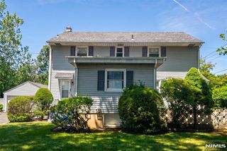 113 Grove Street, Tenafly, NJ 07670