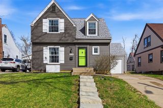 1624 Wildwood Dr NE, Cedar Rapids, IA 52402