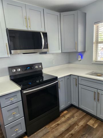 4320 HEDGE DRIVE N, Lakeland, FL 33812
