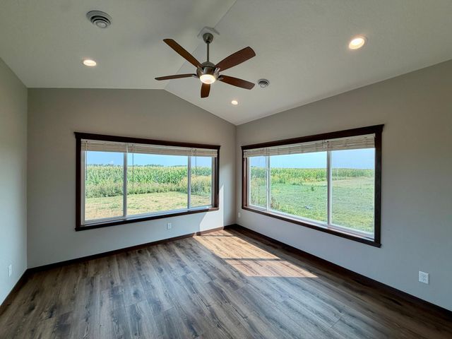1506 6 Avenue NE, Dilworth, MN 56529