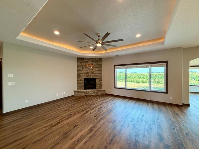 1506 6 Avenue NE, Dilworth, MN 56529