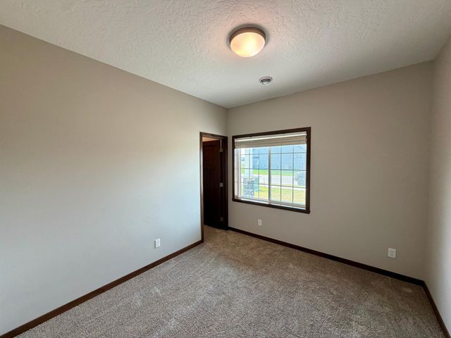 1506 6 Avenue NE, Dilworth, MN 56529
