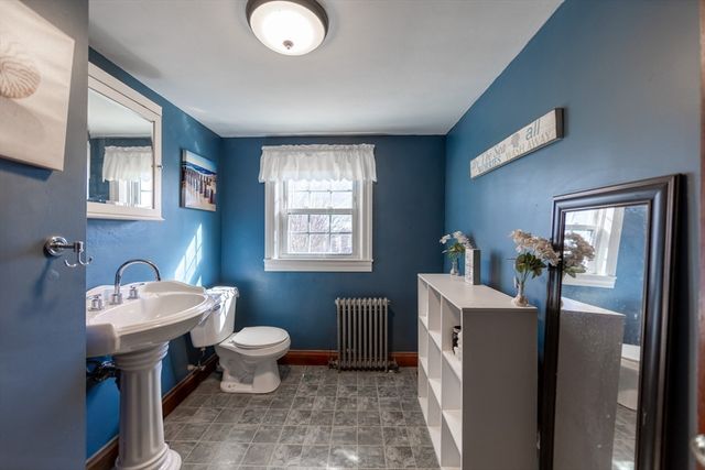 103 Chicago St, Fall River, MA 02721