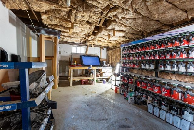 103 Chicago St, Fall River, MA 02721