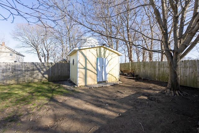 103 Chicago St, Fall River, MA 02721