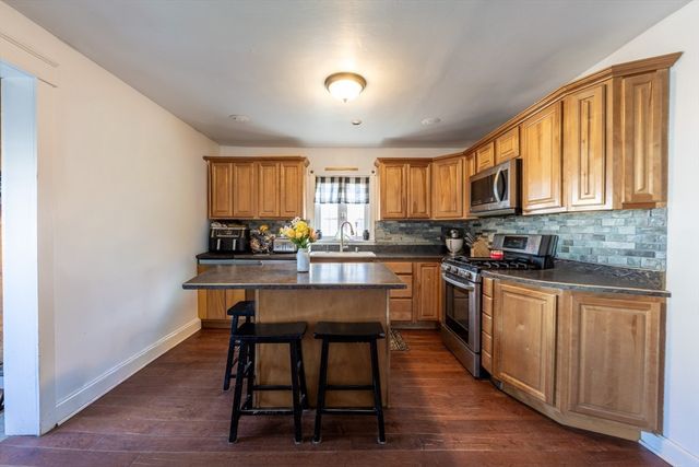 103 Chicago St, Fall River, MA 02721