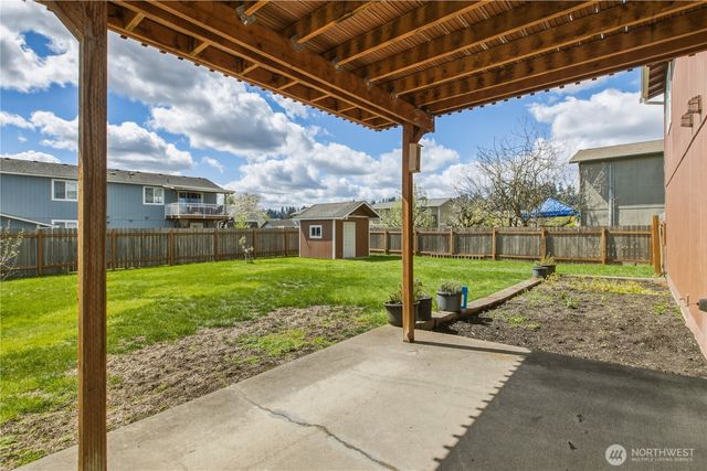 115 3rd Avenue NW, Pacific, WA 98047