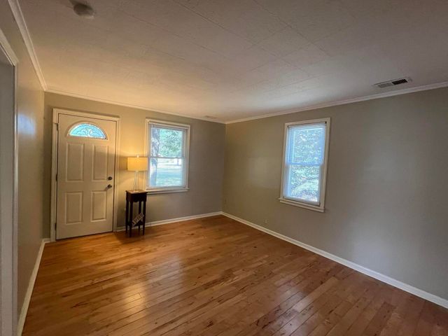 686 Troywood Drive, City Of Troy, MI 48083