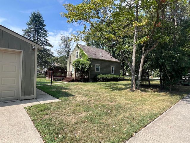 686 Troywood Drive, City Of Troy, MI 48083