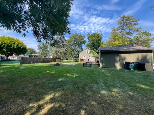 686 Troywood Drive, City Of Troy, MI 48083
