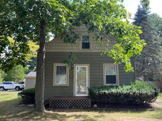 686 Troywood Drive, City Of Troy, MI 48083