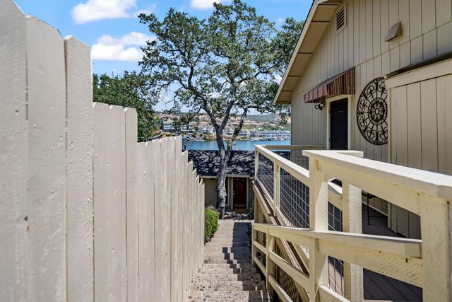 5105 Lakeshore Dr, Copperopolis, CA 95228