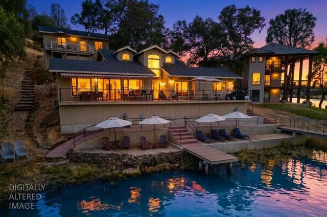 5105 Lakeshore Dr, Copperopolis, CA 95228