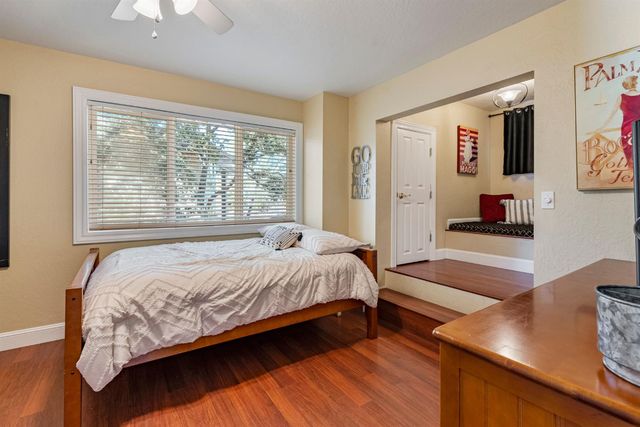 5105 Lakeshore Dr, Copperopolis, CA 95228