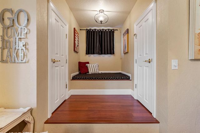 5105 Lakeshore Dr, Copperopolis, CA 95228