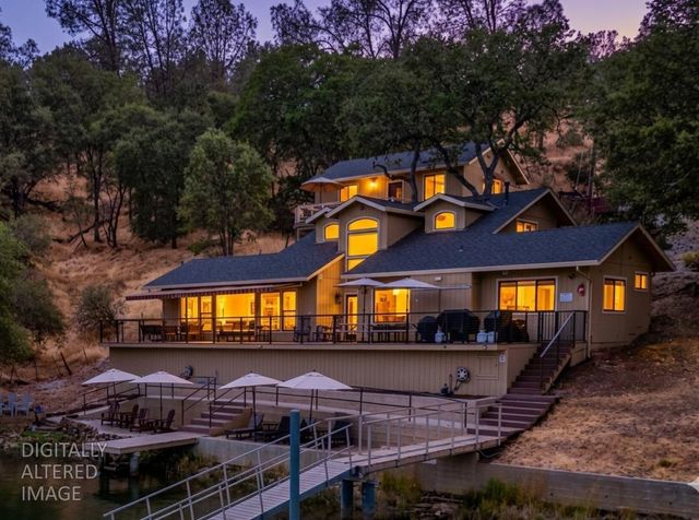 5105 Lakeshore Dr, Copperopolis, CA 95228