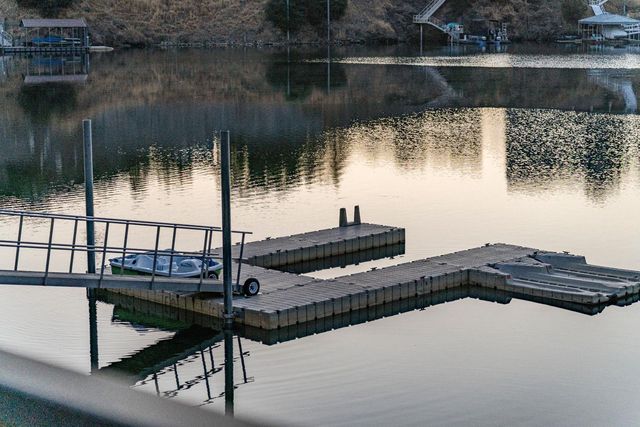 5105 Lakeshore Dr, Copperopolis, CA 95228