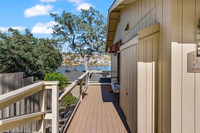 5105 Lakeshore Dr, Copperopolis, CA 95228