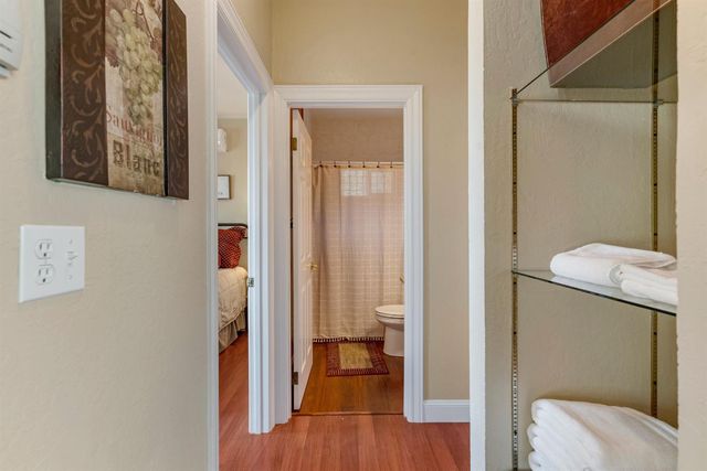 5105 Lakeshore Dr, Copperopolis, CA 95228