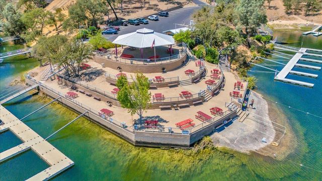 5105 Lakeshore Dr, Copperopolis, CA 95228