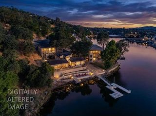 5105 Lakeshore Dr, Copperopolis, CA 95228