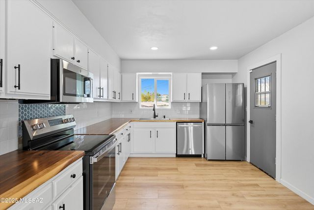 487 E Patrick Drive, Benson, AZ 85602