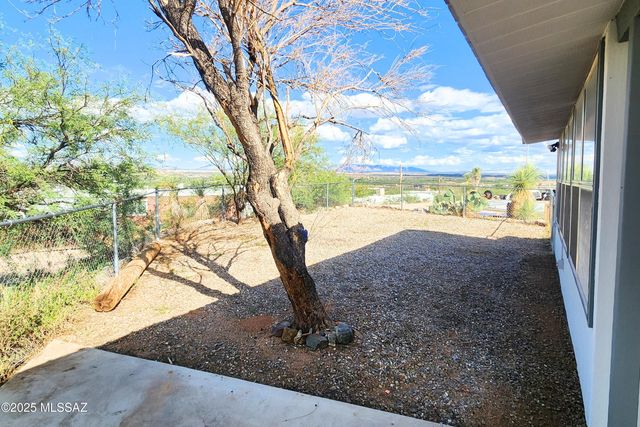 487 E Patrick Drive, Benson, AZ 85602