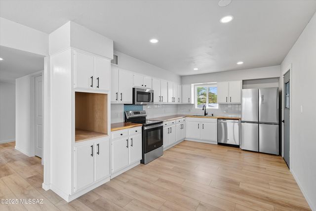 487 E Patrick Drive, Benson, AZ 85602
