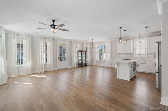 118 Forest Glen Drive, Pike Road, AL 36064