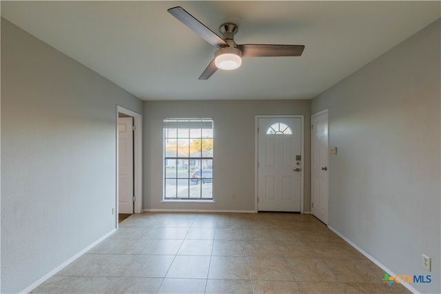 2003 Castle Gate Circle, San Marcos, TX 78666