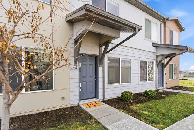 421 E PENNY LN, Clearfield, UT 84015