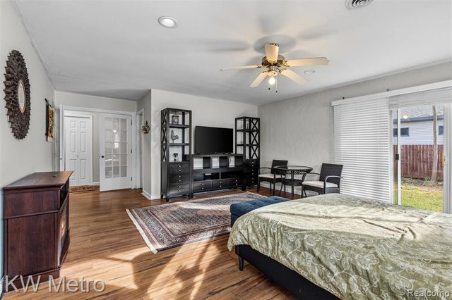 45055 Mcbride Avenue, Belleville, MI 48111