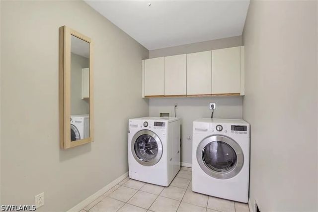 5121 Teak Wood DR, Naples, FL 34119