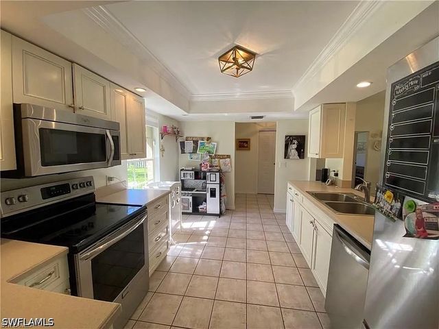 5121 Teak Wood DR, Naples, FL 34119