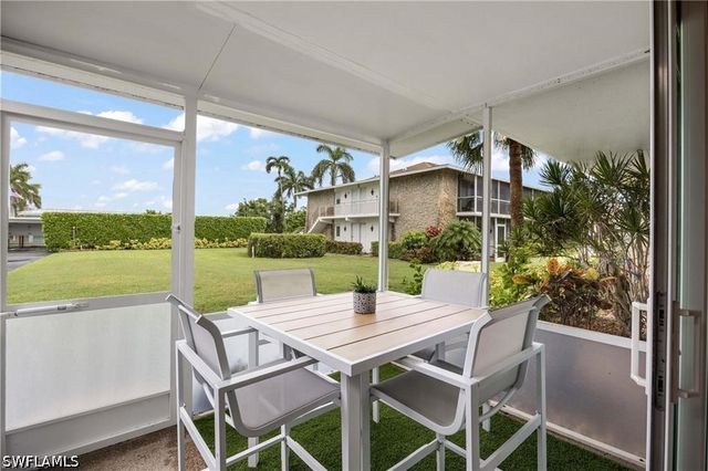 330 Kon Tiki DR C7, Naples, FL 34113