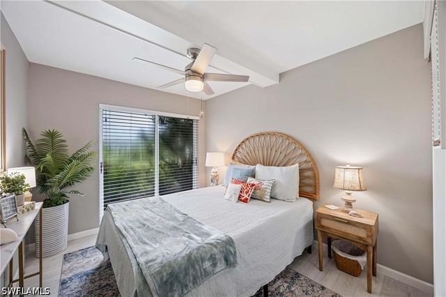 330 Kon Tiki DR C7, Naples, FL 34113