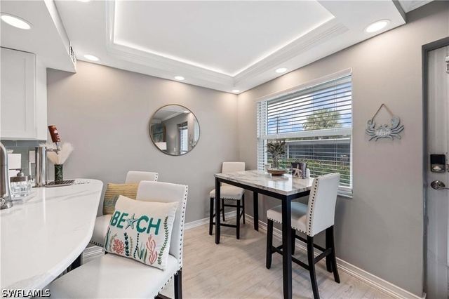 330 Kon Tiki DR C7, Naples, FL 34113
