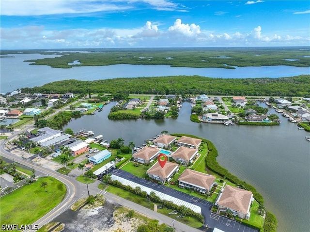 330 Kon Tiki DR C7, Naples, FL 34113