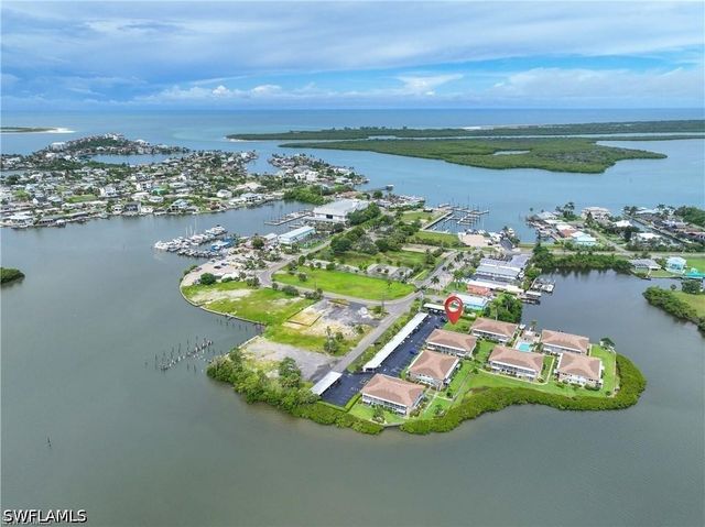 330 Kon Tiki DR C7, Naples, FL 34113