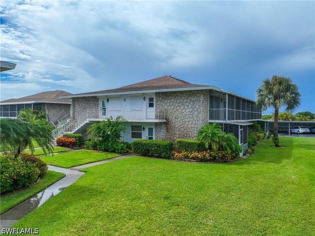 330 Kon Tiki DR C7, Naples, FL 34113