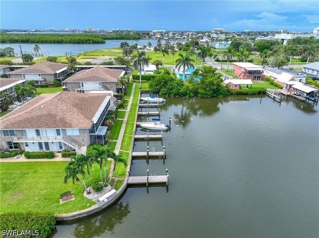 330 Kon Tiki DR C7, Naples, FL 34113
