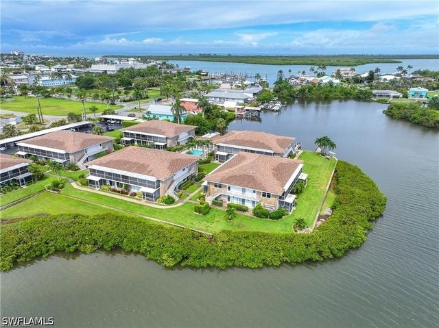 330 Kon Tiki DR C7, Naples, FL 34113