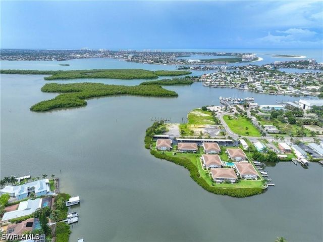 330 Kon Tiki DR C7, Naples, FL 34113