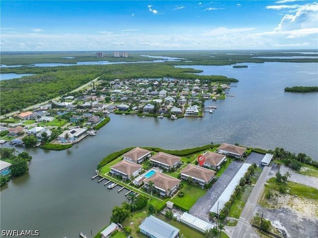 330 Kon Tiki DR C7, Naples, FL 34113