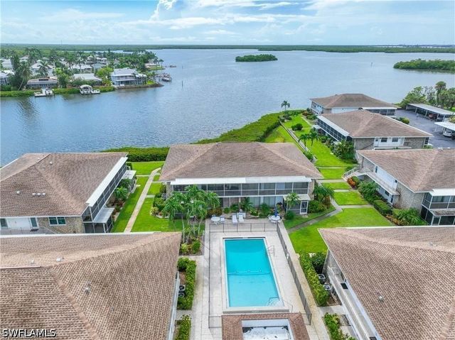 330 Kon Tiki DR C7, Naples, FL 34113