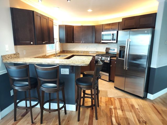 510 State Ave, Fall River, MA 02724